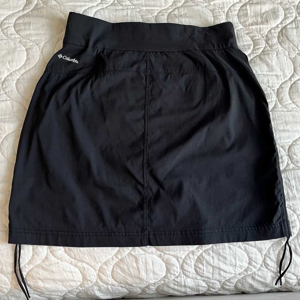 Columbia Black Active Skort Drawstring Sides Pockets Athletic size small
